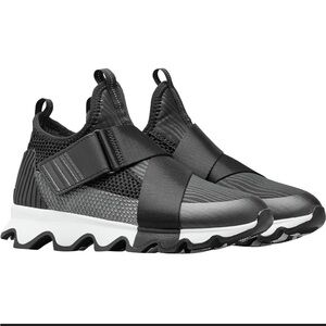 Sorel Kinetic Sneak Sneakers Grey Velcro Cross Slip On Mesh